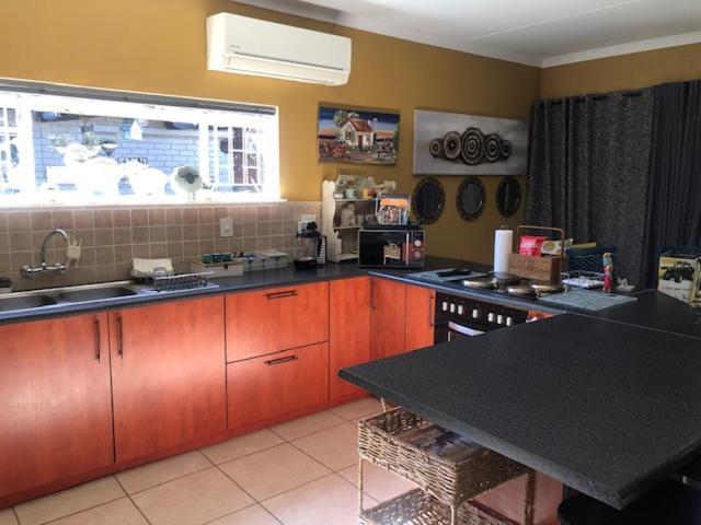 80 On Benade Apartment Bloemfontein Exterior photo